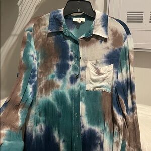 Umgee Teal and White Tie-Dye Shirt